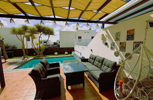 Playa Blanca House | Vacation Home 'Casa De Pato' with Private Terrace, Private Garden and Wi-Fi