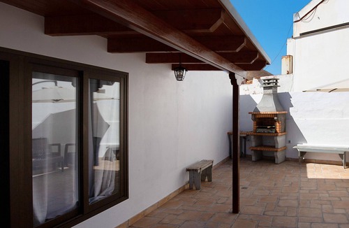 Betancuria House | Vacation Home 'Casa Milagrito Betancuria' with Terraces & Wi-Fi
