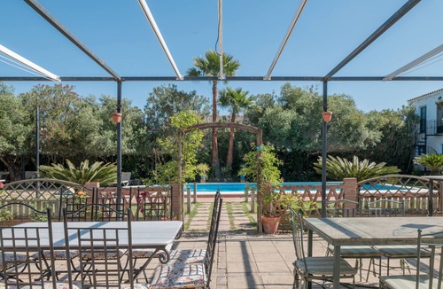 Villamartin House | Vacation Home "El Laure" with Mountain View, Private Pool & Wi-Fi