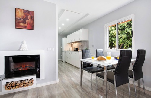 Puerto del Rosario Apartment | Vacation Home "7 Dioses" close to the Sea with Wi-Fi