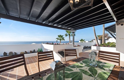 Los Mojones House | Vacation Home "Los Angeles" with Sea View, Private Terrace & Wi-Fi