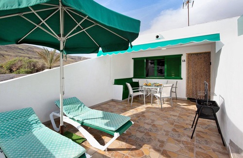 Costa de Antigua House | Vacation Home "Mar de Lava Sunrise Fuerteventura" with Sea View, Terrace & Wi-Fi