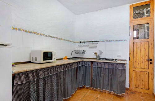 Galdar House | Vacation Home Mirador de Domingo with Mountain View, Sea View, Terraces & Garden