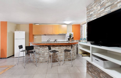 Pozo Izquierda House | Vacation Home "Sweet Home Pozo Izquierdo 2" with Sea View, Private Balcony & Wi-Fi