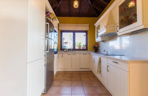 Lajares Villa | Vacation 'Los Granados' with Private Pool, Private Terrace and Wi-Fi