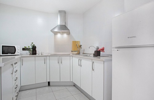 El Cotillo Apartment | Vacation Studio 'Estudio Vista Mar 5' with Sea View, Shared Pool and Wi-Fi