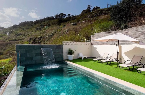 Moya Villa | Vacation Villa 'Balcón de Azuaje' with Mountain Views, Private Pool, and Wi-Fi