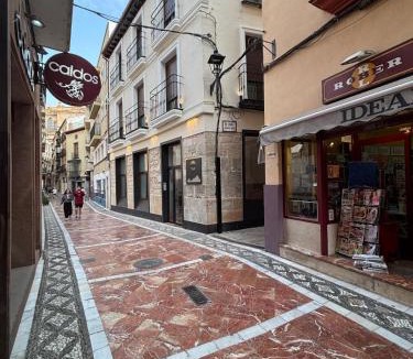 Jaen Apartment | VELALMA -Edificio exclusivo de apartamentos turisticos en Centro histórico-JAEN