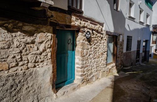 Casas del Castanar House | VEN LUNA, VEN Casa-SPA Astroturismo rural TR-CC-00361