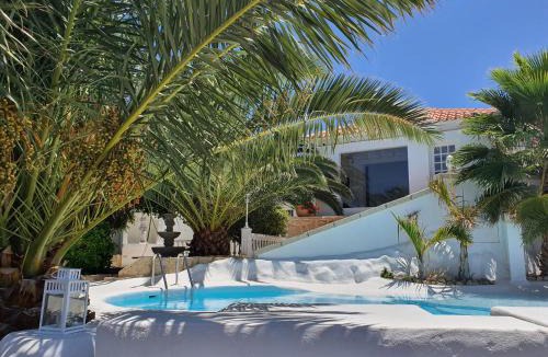 Arico House | Villa Adriano