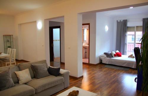 Dos Hermanas Apartment | Villa Ahumor Apartamento entero 20 m Sevilla -6pax