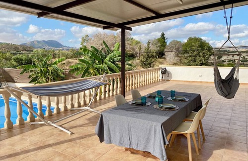Canadas de San Pedro Ski Chalet | Villa Alegría | La Atalaya, El Cobijo, and El Encuentro