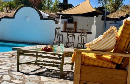 Dilar Villa | Villa Alegre