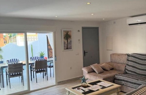 Punta Umbria Villa | Villa Alhamar con piscina climatizada privada