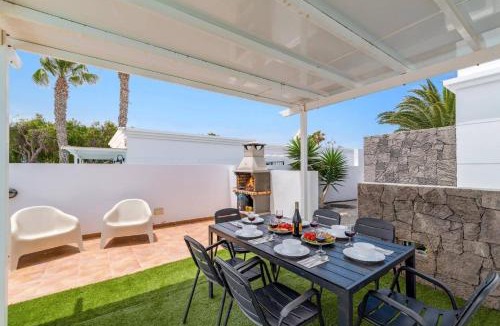 Los Mojones Villa | Villa Amapola Mar by Villa Plus