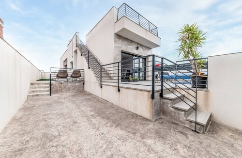 Daya Nueva Villa | Villa Armonia - Heated Pool - Countryside Charm - by OYOOSTAYS