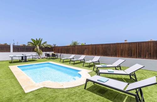 Castillo Caleta de Fuste Villa | Villa Caleta Sunrise by Villa Plus