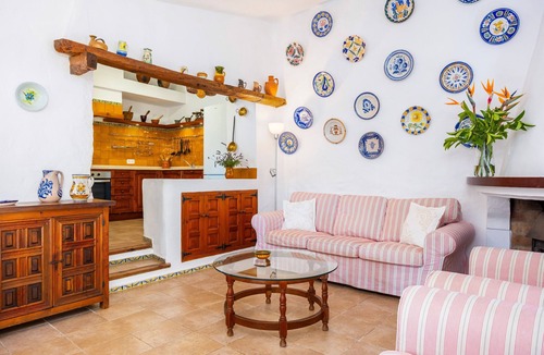 Puerto de Pollensa Villa | Villa 'Can Tonet' with Mountain View, Wi-Fi and Air Conditioning