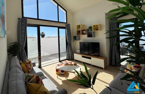 Playa Blanca Villa | Villa Cantium - LH101 By Villas Now Ltd