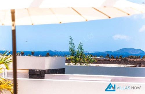 Playa Blanca Villa | Villa Cantium - LH101 By Villas Now Ltd