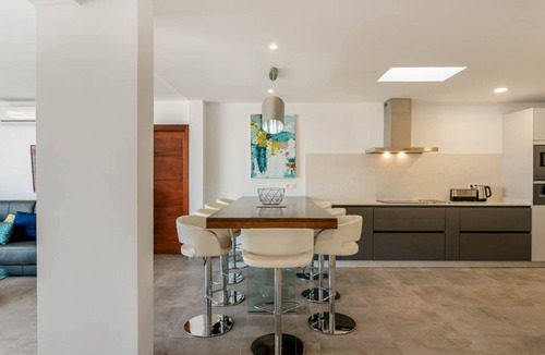 Los Mojones Villa | Villa Canwell - Four Bedroom Villa, Sleeps 8