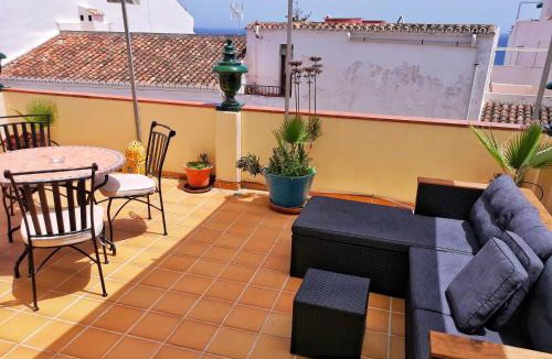 Nerja City Centre Apartment | Villa Carabeo Playa