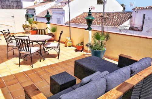 Nerja City Centre Apartment | Villa Carabeo Playa
