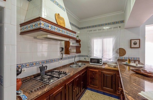 Marchena House | Villa "Casa Rural Entre Olivos" with Pool & Wi-Fi