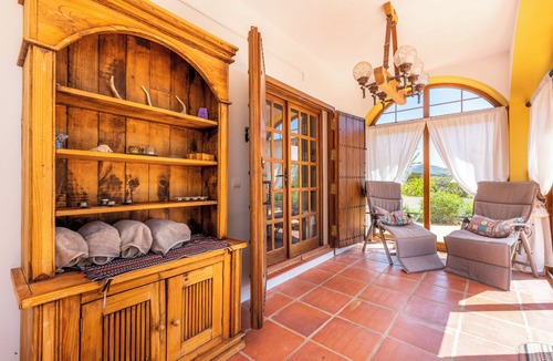 Archidona Villa | Villa "Casa de los Sueños" with Pool, Mountain View, Garden & Wi-Fi