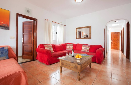 Los Mojones Villa | Villa Casa Gegore with Pool, Garden, Terraces & Wi-Fi