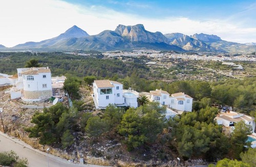 La Nucia House | Villa cerca de ALTEA con Vistas Panorámicas Mar, Piscina y Terraza