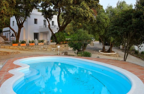 Ubrique Villa | Villa 'Chalet Rural Los 20 Pilares' with Mountain View, Wi-Fi and Air Conditioning