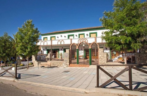 Montecorto Villa | Villa Cultural MONTELUCÍA - Disconnection and Rural Inspiration (up to 20 people)