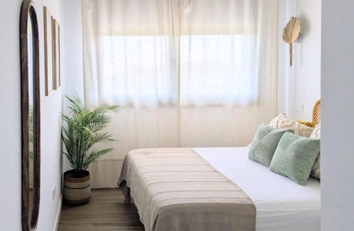 Candeleda House | Villa de diseño con jardín, piscina y vistas