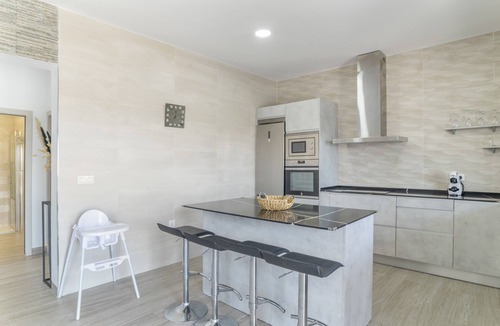 Brena y Marismas de Barbate Natural Park House | Villa 'El Olivar 2' with Mountain Views, Wi-Fi and Air Conditioning