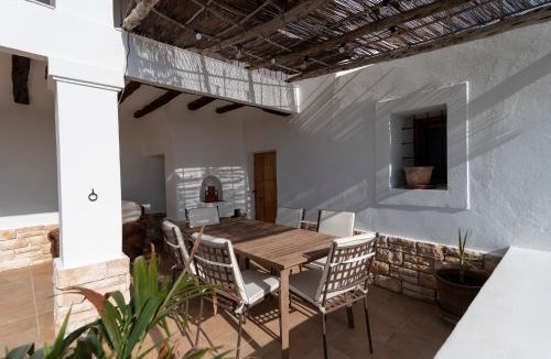 Sant Josep de sa Talaia Villa | VILLA ES CUBELLS COUNTRY & SEA