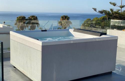 La Parata Apartment | Villa Habana - Luxury beach apartment with rooftop spa