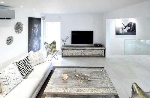 Sant Josep de sa Talaia Villa | Villa in Ibiza with Sea Views and Jacuzzi