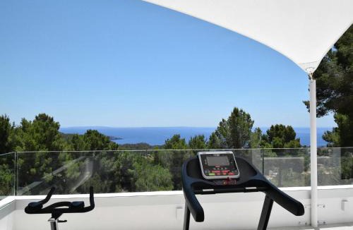 Sant Josep de sa Talaia Villa | Villa in Ibiza with Sea Views and Jacuzzi