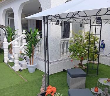 San Fulgencio House | Villa in La Marina with cozy garden and private solarium