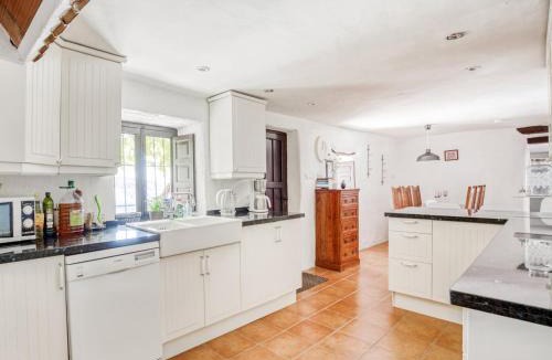 Montefrio Villa | Villa in Montefrio near Iznajar Lake