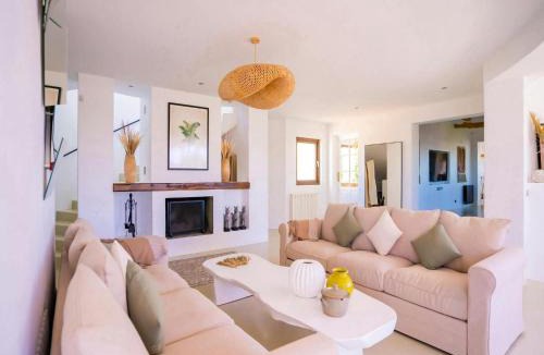 Sant Antoni de Portmany Villa | Villa in San Antonio near Beaches