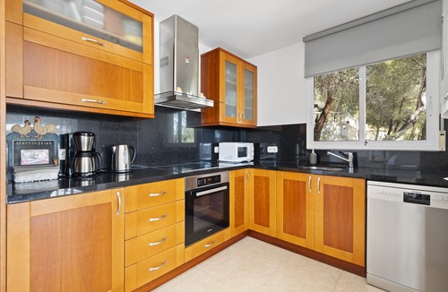 Pinar de Campoverde Villa | 'Villa Kip' with Pool, Garden & Wi-Fi