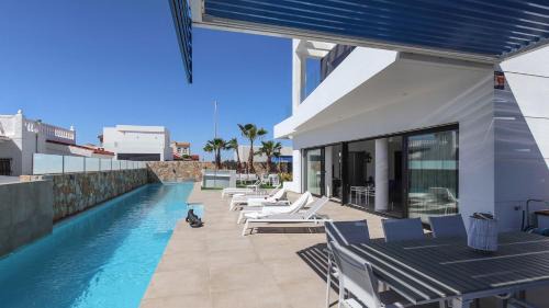 Quesada Villa | Villa La Casa del Sol