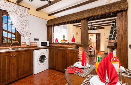 Nerja Villa | Villa Las Palomas 2 - Three Bedroom Villa, Sleeps 5