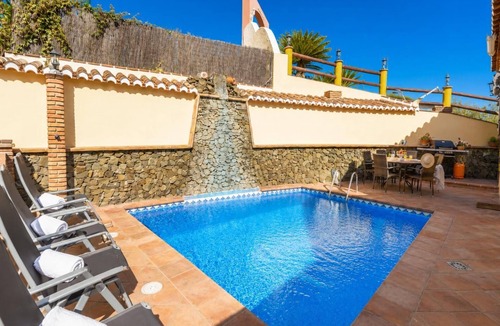 Nerja Villa | Villa Las Palomas 2 - Three Bedroom Villa, Sleeps 5