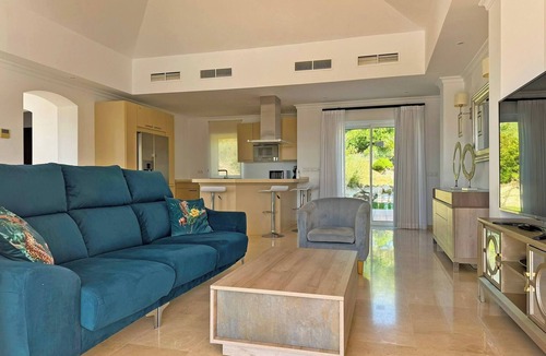 Arcos de la Frontera Villa | Villa Los Olivos - Ole Solutions