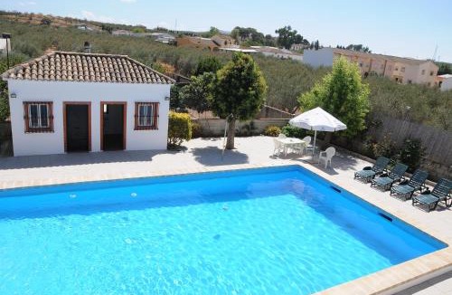 Badolatosa Villa | Villa los Solares Casa para grupos