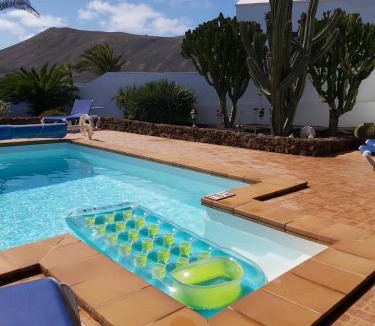 Macher Villa | Villa Lucky - Heated Pool