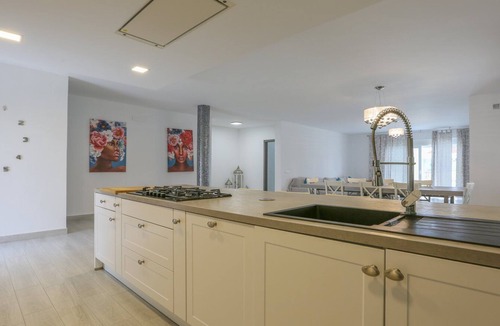 Marchena Villa | Villa M&J La Puebla de Cazalla by Ruralidays